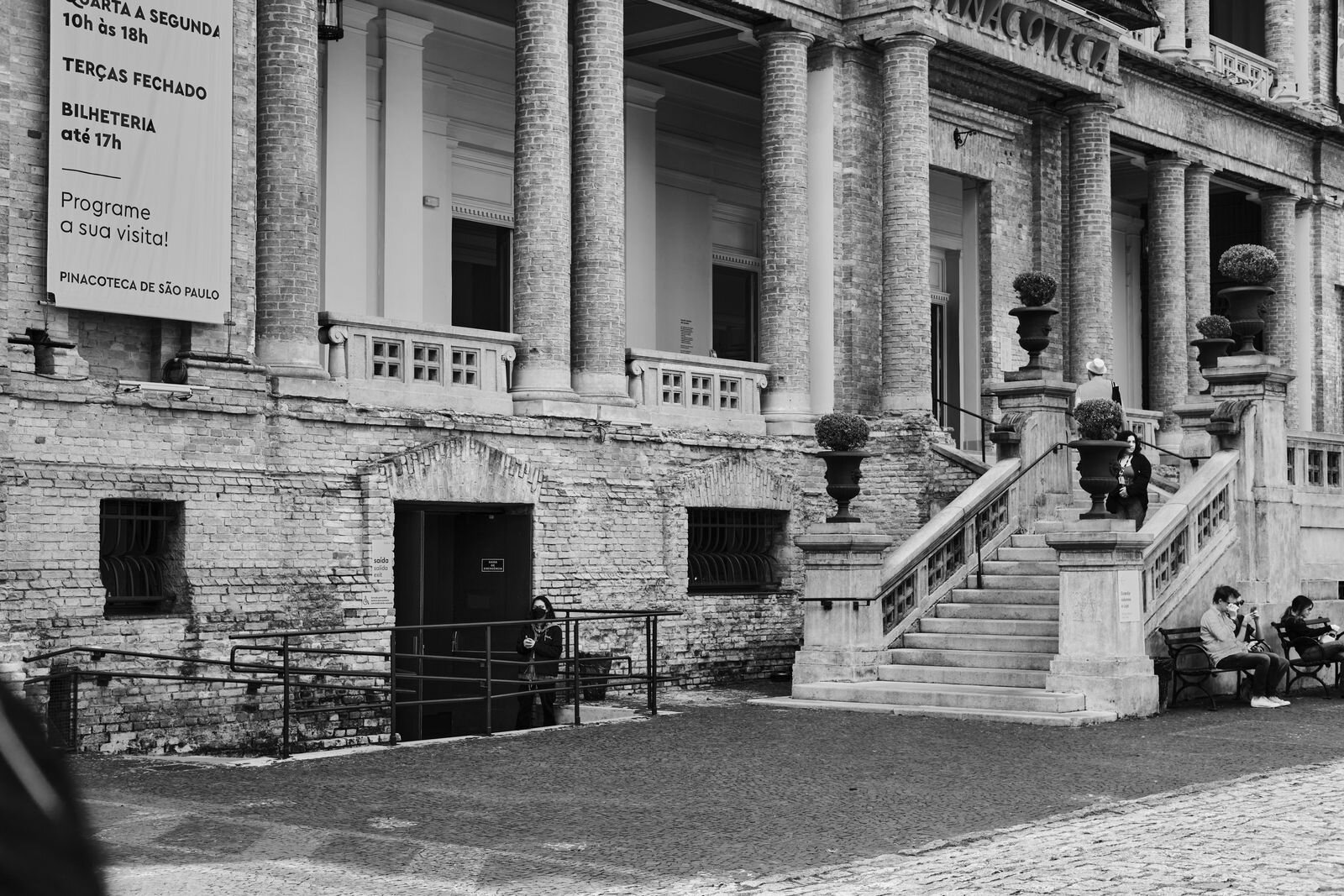 Pinacoteca de São Paulo, ao lado da Estação da Luz